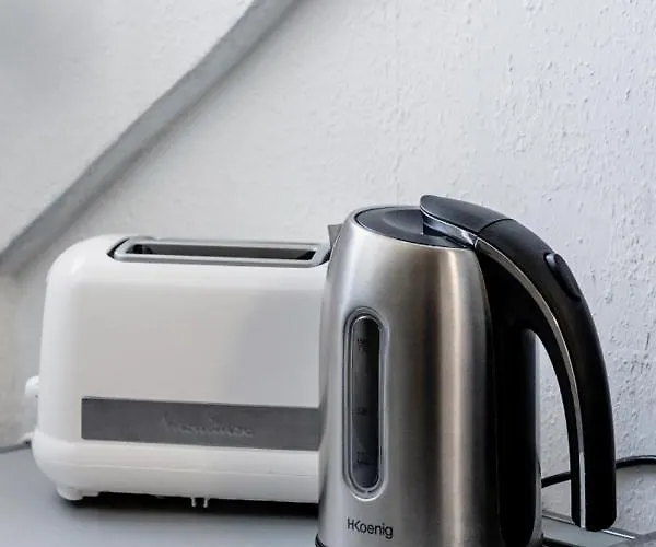 Comfort Basel Airport 3b46 *